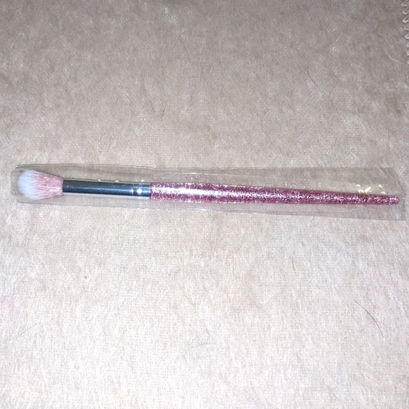 Makeup Bundle with full size pallet - Picture 3 of 5